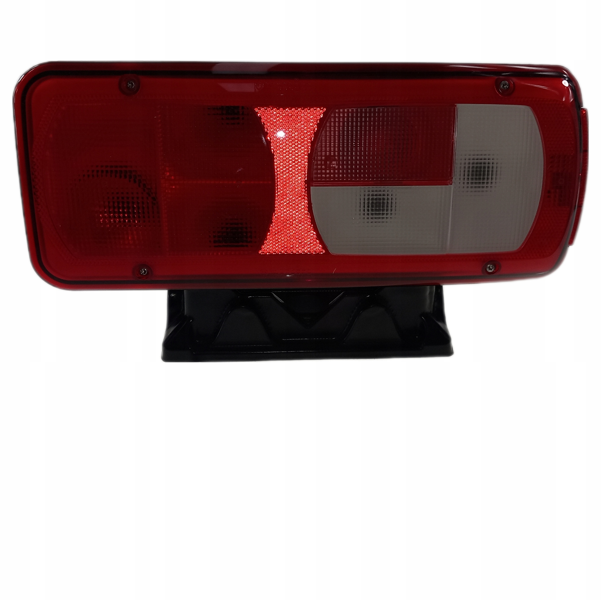 LAMPA TYLNA PRAWA DAF 1875576