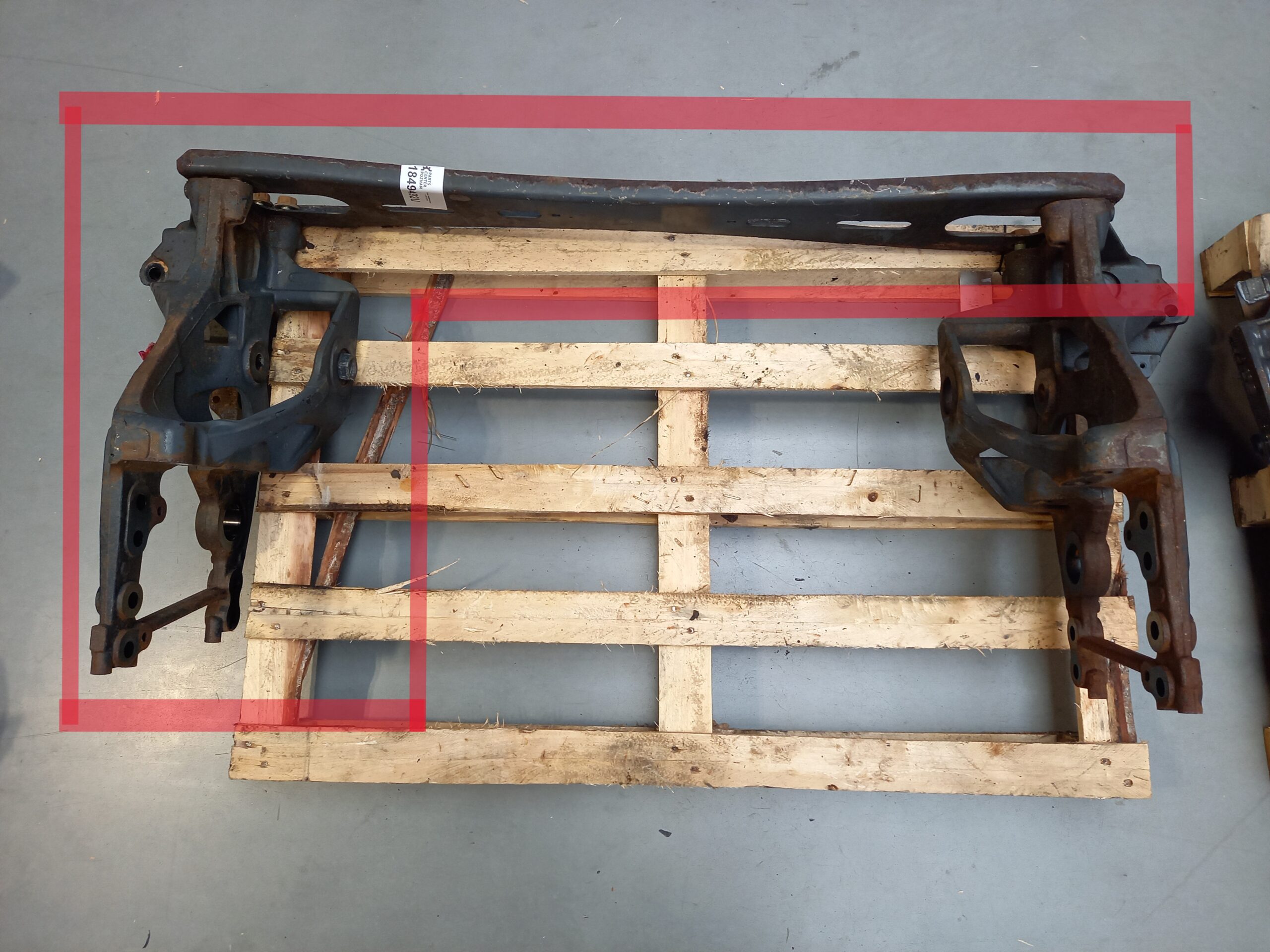 Wspornik podwozia + poprzeczka 1849492 DAF