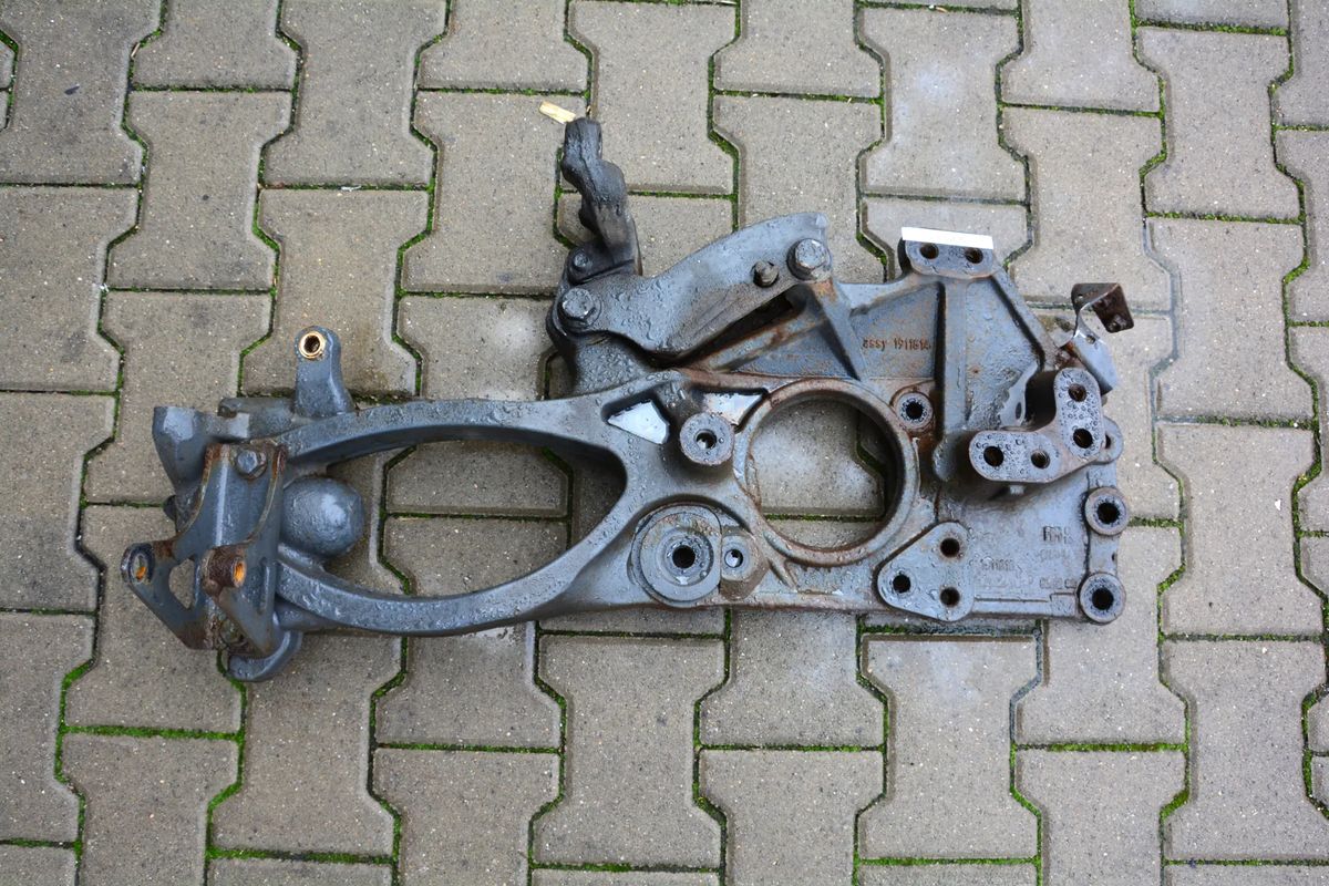 Wspornik kabiny / wspornik podwozia DAF 1911614 2302246 Lewy