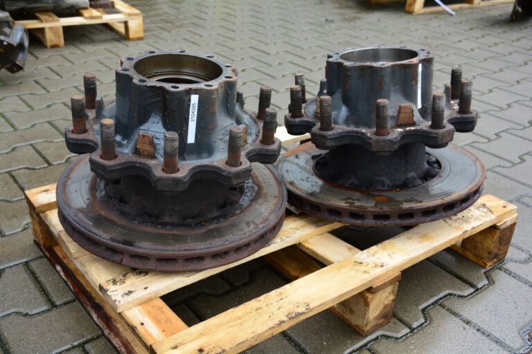 Piasta koła 10-otworowa tył (hamulec tarczowy) 2104395 2 sztuki