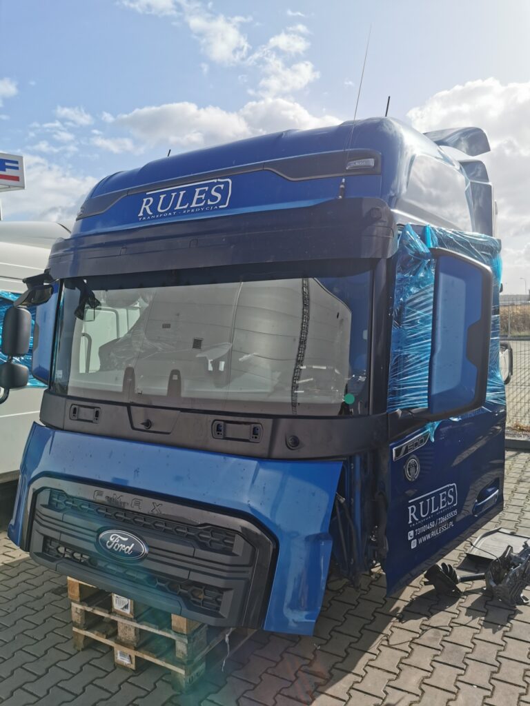 Kabina kompletna FORD F-MAX 500 2018 JC0002U